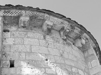 Lescure-d'Albigeois, Eglise St-Michel, Chevet, Modillons (1)